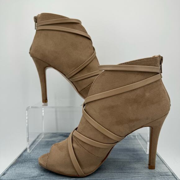 NEW Journee Collection Women’s Samara High Heel Ankle Boots Taupe Size 8.5 - Picture 2 of 10